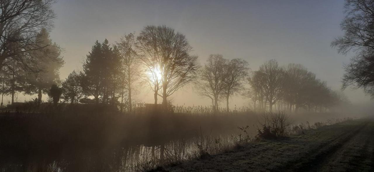 Rust en Stilte in de Natuur Onstwedde Exterior foto